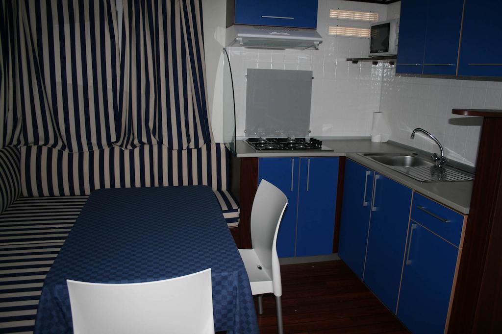 Camping Luminoso Hotell Punta Braccetto Rum bild